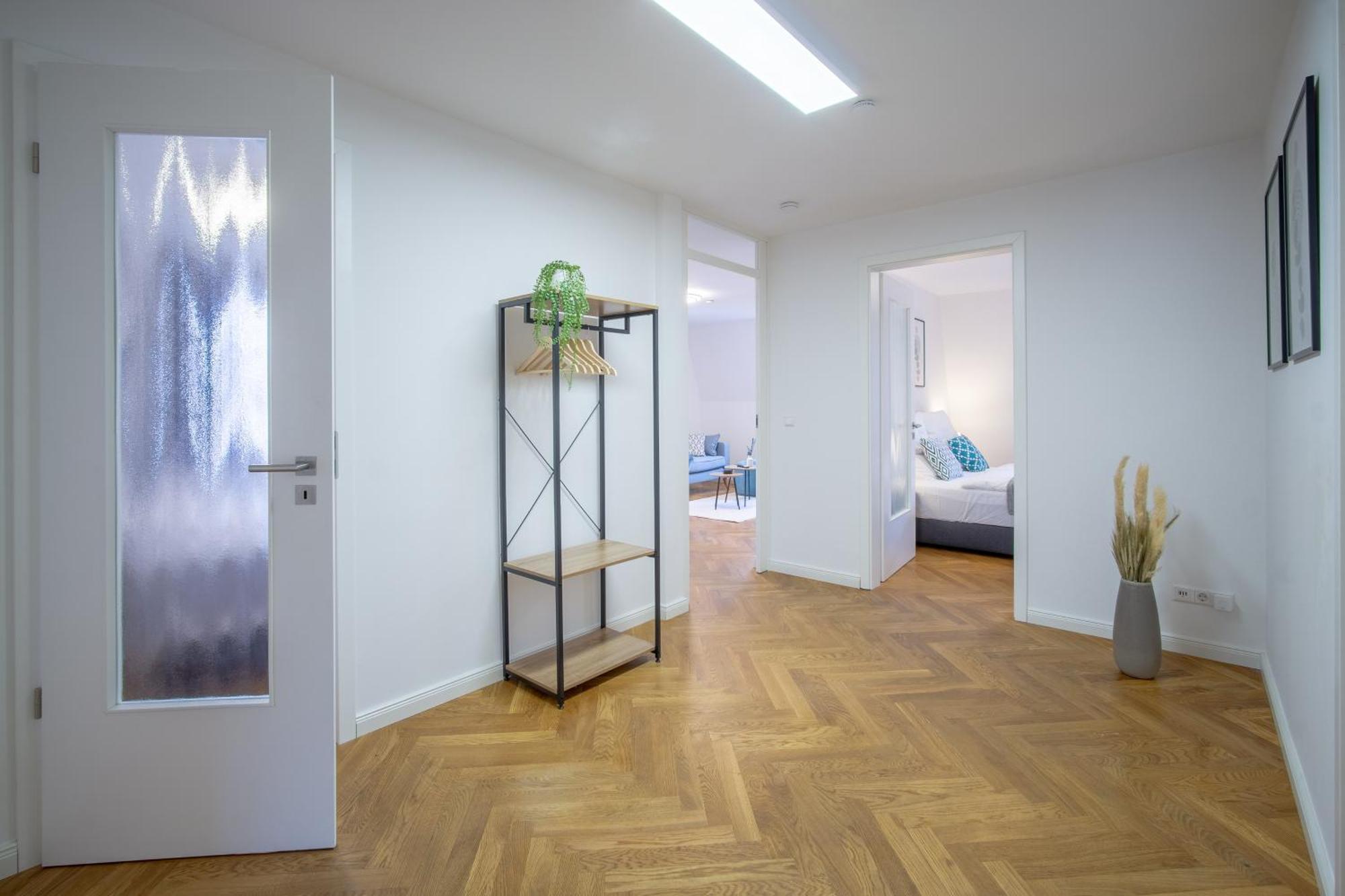 Coview - Design Apartment - 2 Schlafzimmer - Kueche - Highspeed Wlan Drezda Kültér fotó