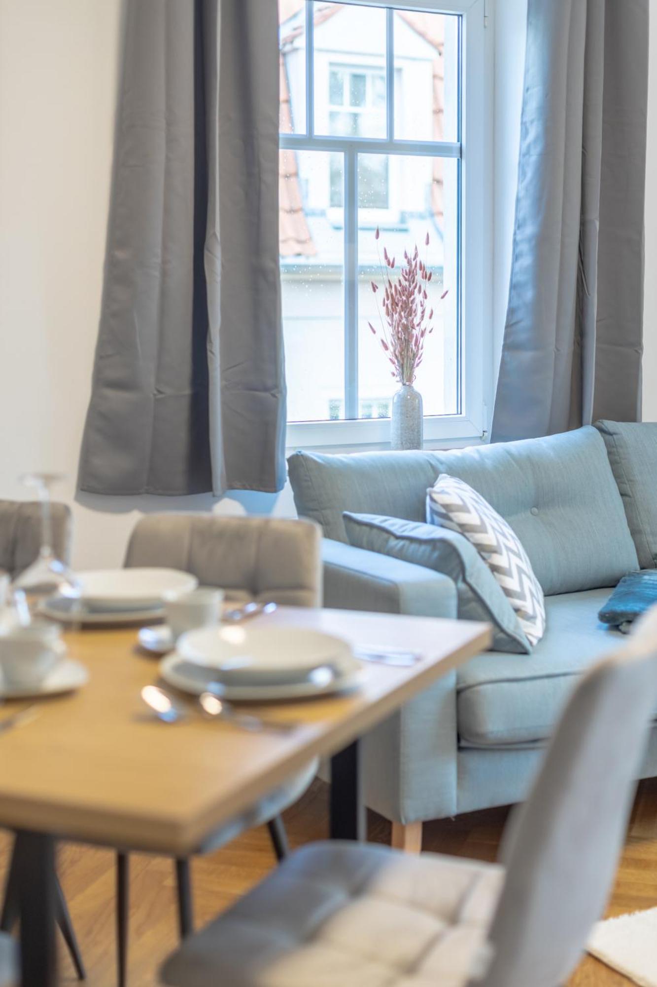 Coview - Design Apartment - 2 Schlafzimmer - Kueche - Highspeed Wlan Drezda Kültér fotó